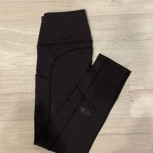 The Northface mid-rise leggings with pockets